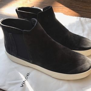 VINCE *** KELOWNA PEWTER 8.5 size LIKE NEW!!!